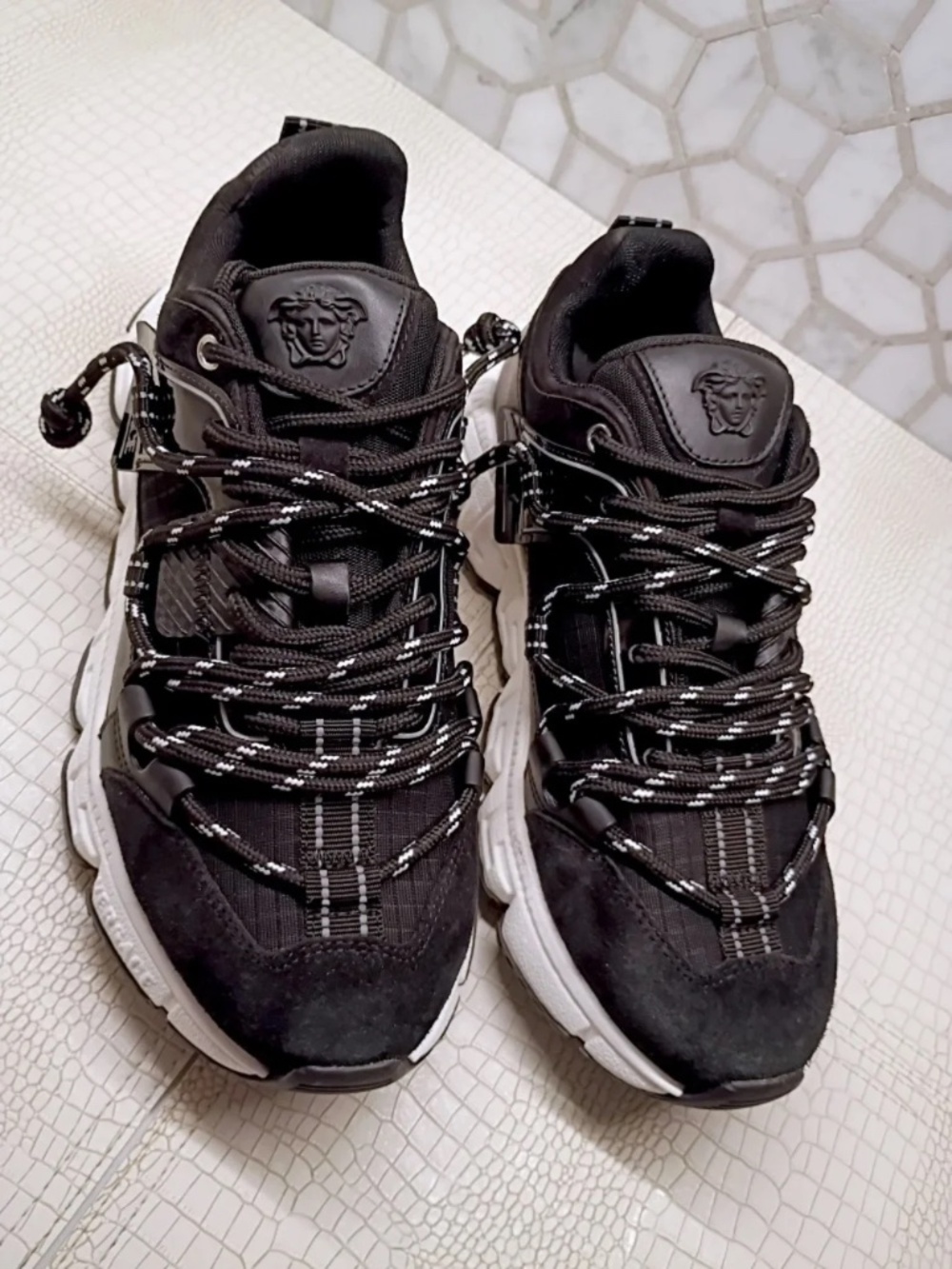 🔥 Versace Trigreca Black Sneakers 41.5 EU NWOB